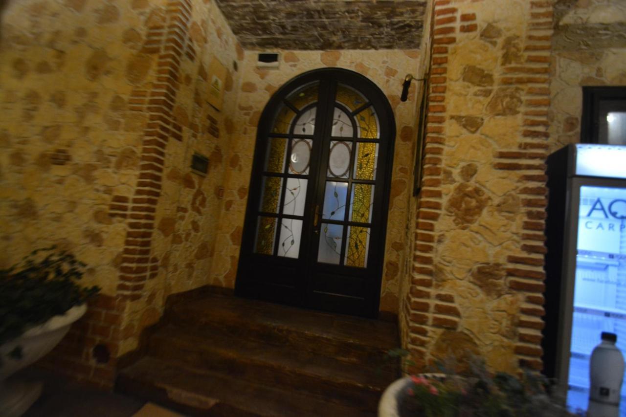 Gala - Guesthouse Oradea Exterior foto